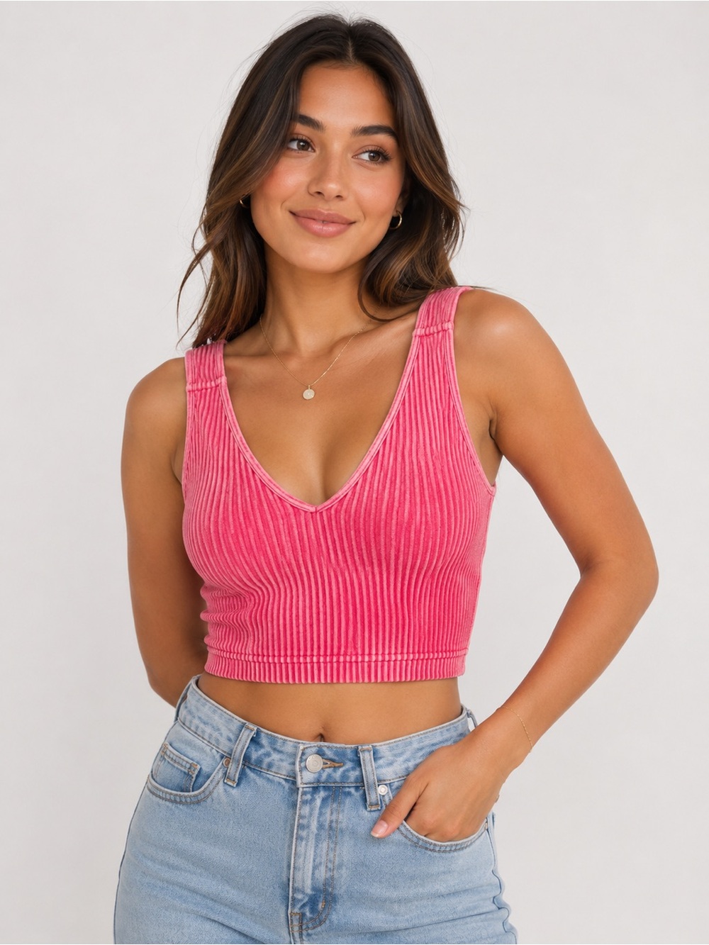 Zenana Outfitters Ribbed V-Neck Crop Tank - Pink size small/medium